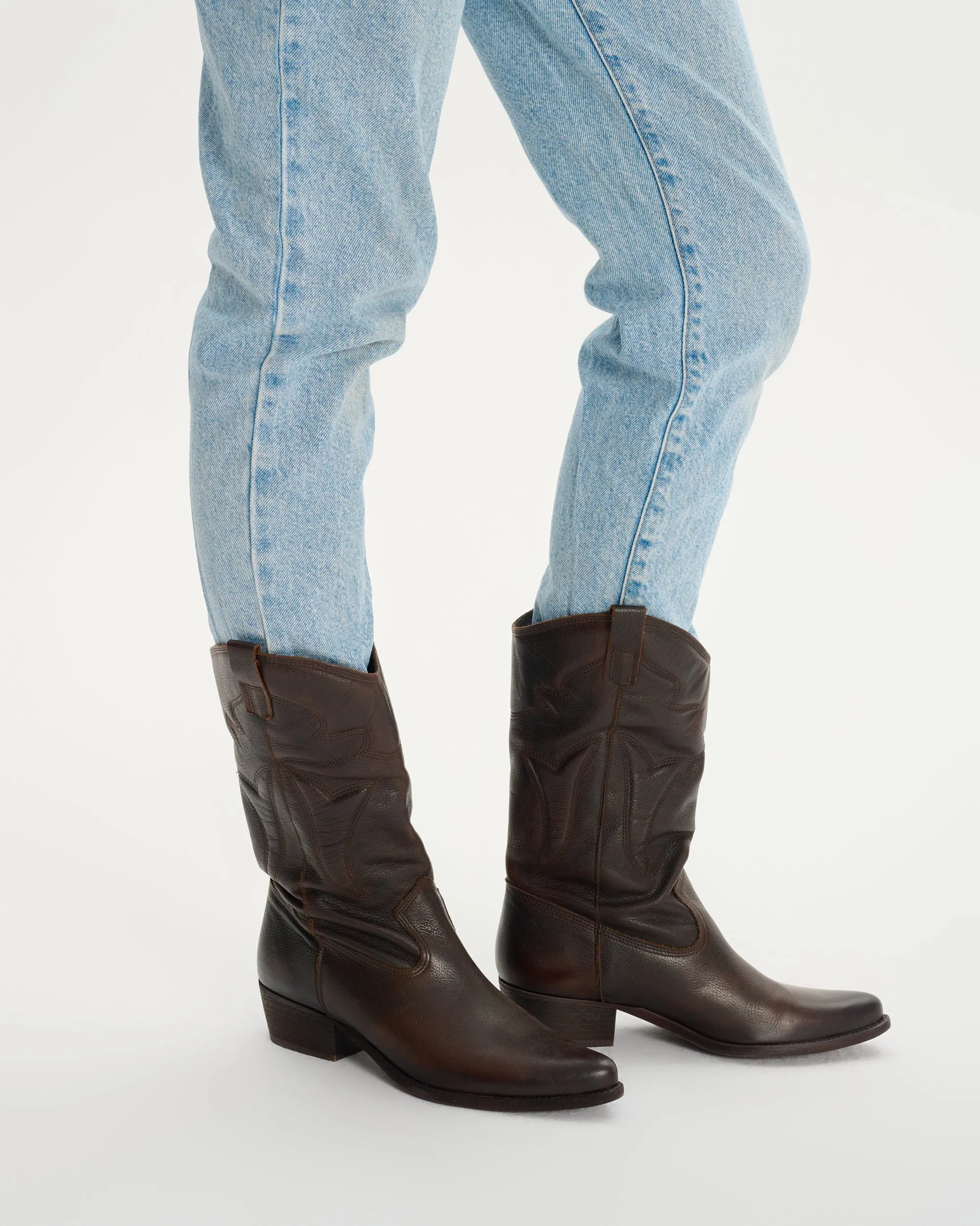 Cowgirl's Boots Brown