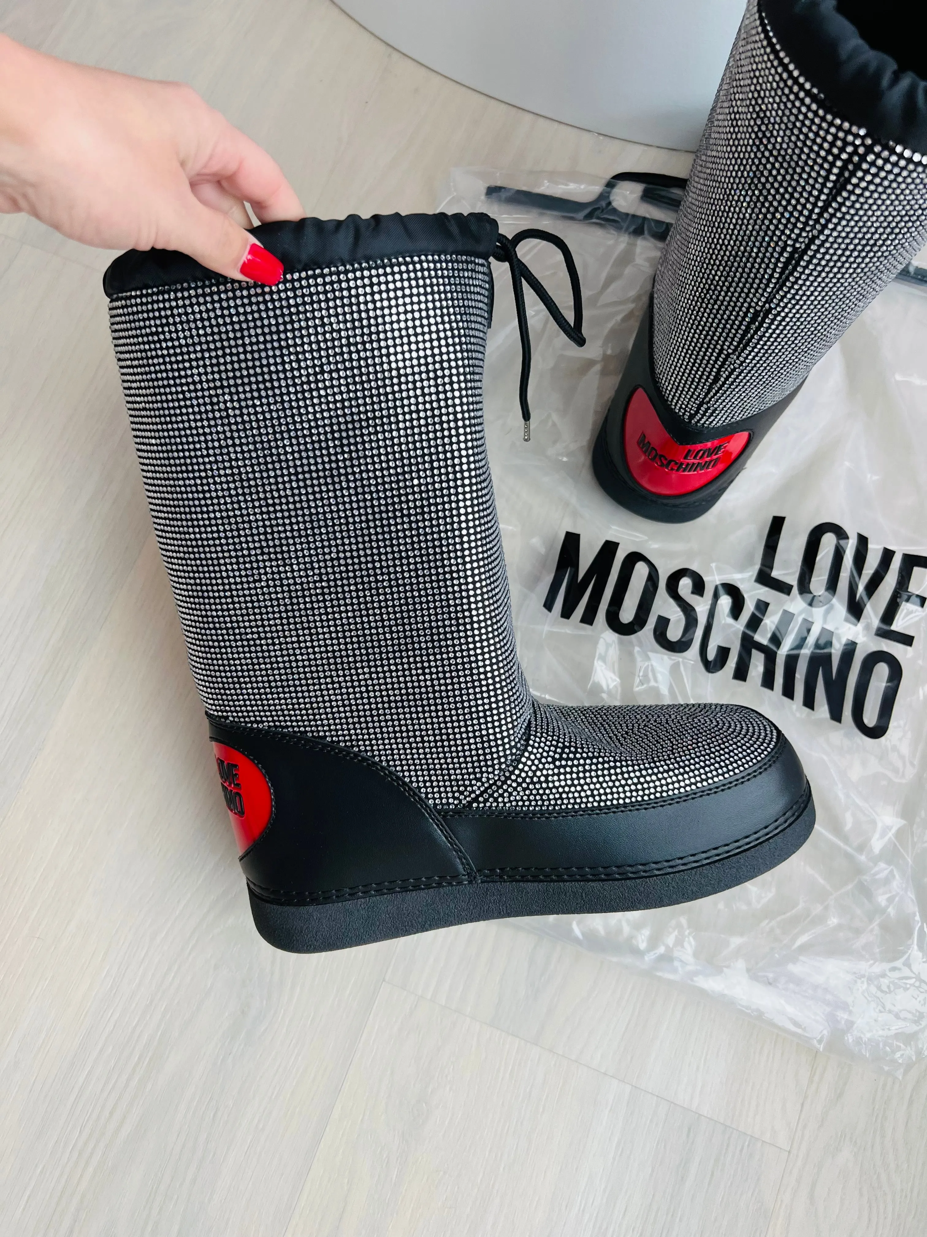 Moschino Moon Boots